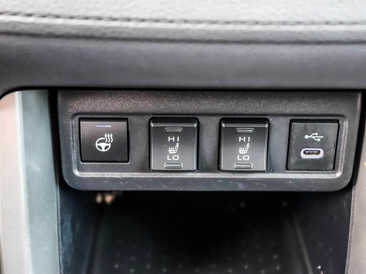 2023 Toyota Corolla Cross LE Mississauga ON