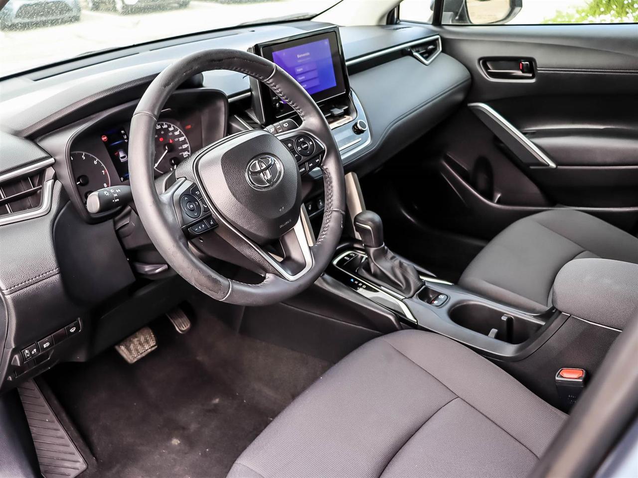 2023 Toyota Corolla Cross LE Mississauga ON