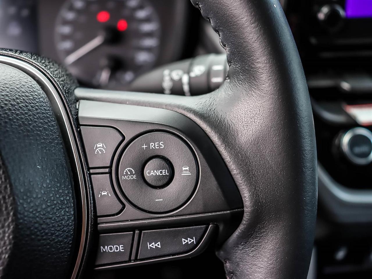 2023 Toyota Corolla Cross LE Mississauga ON