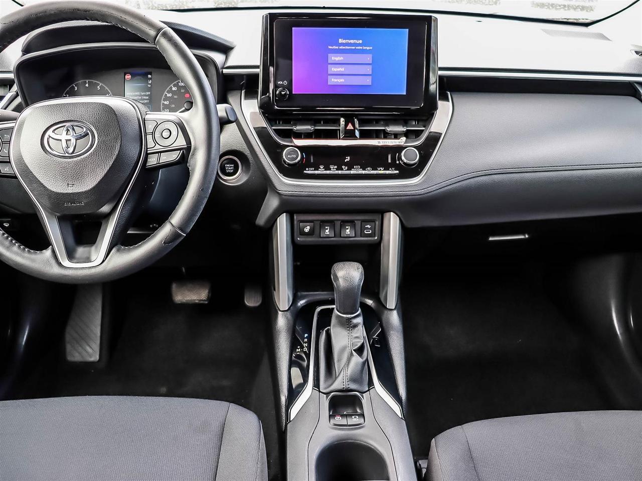 2023 Toyota Corolla Cross LE Mississauga ON