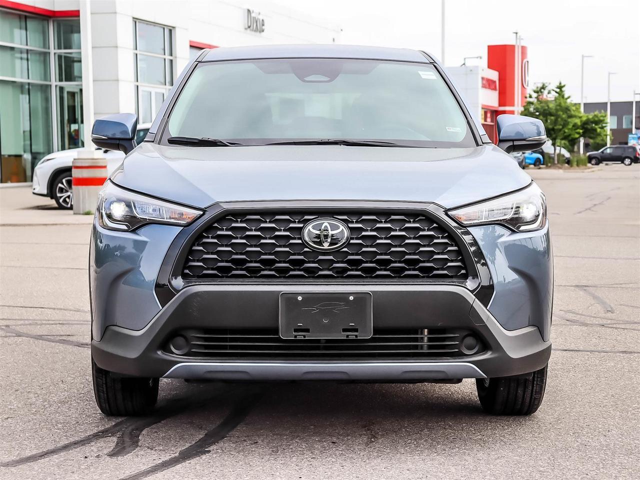 2023 Toyota Corolla Cross LE Mississauga ON