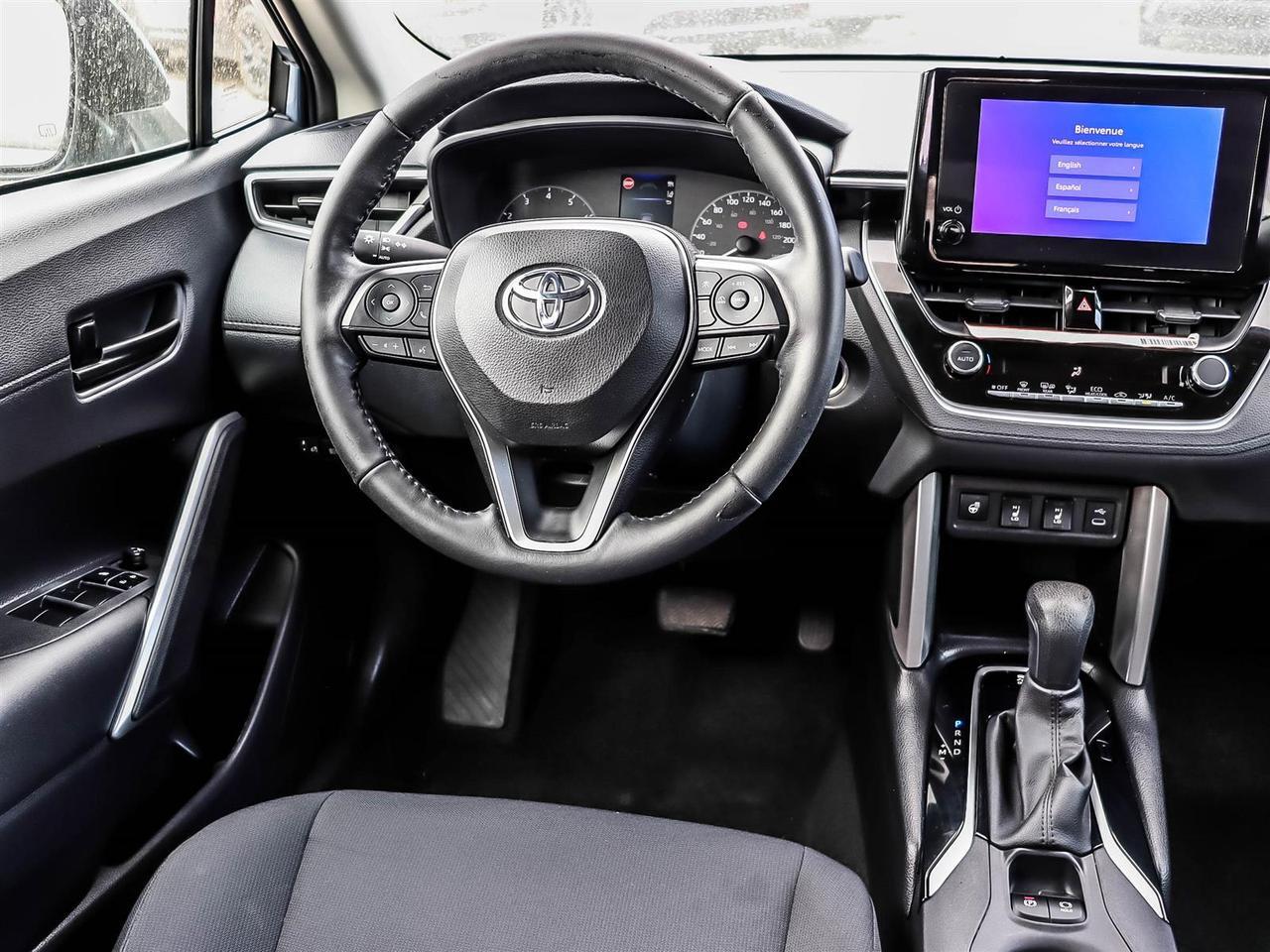 2023 Toyota Corolla Cross LE Mississauga ON