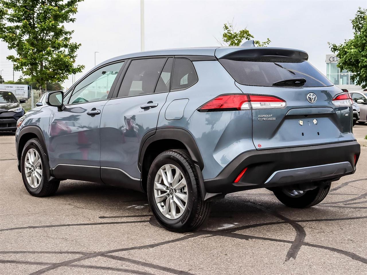 2023 Toyota Corolla Cross LE Mississauga ON