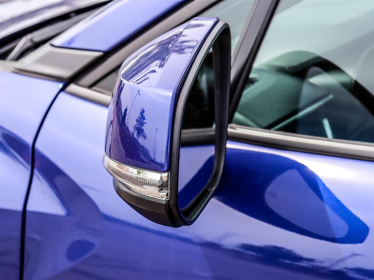 2023 Toyota Corolla Cross LE Mississauga ON