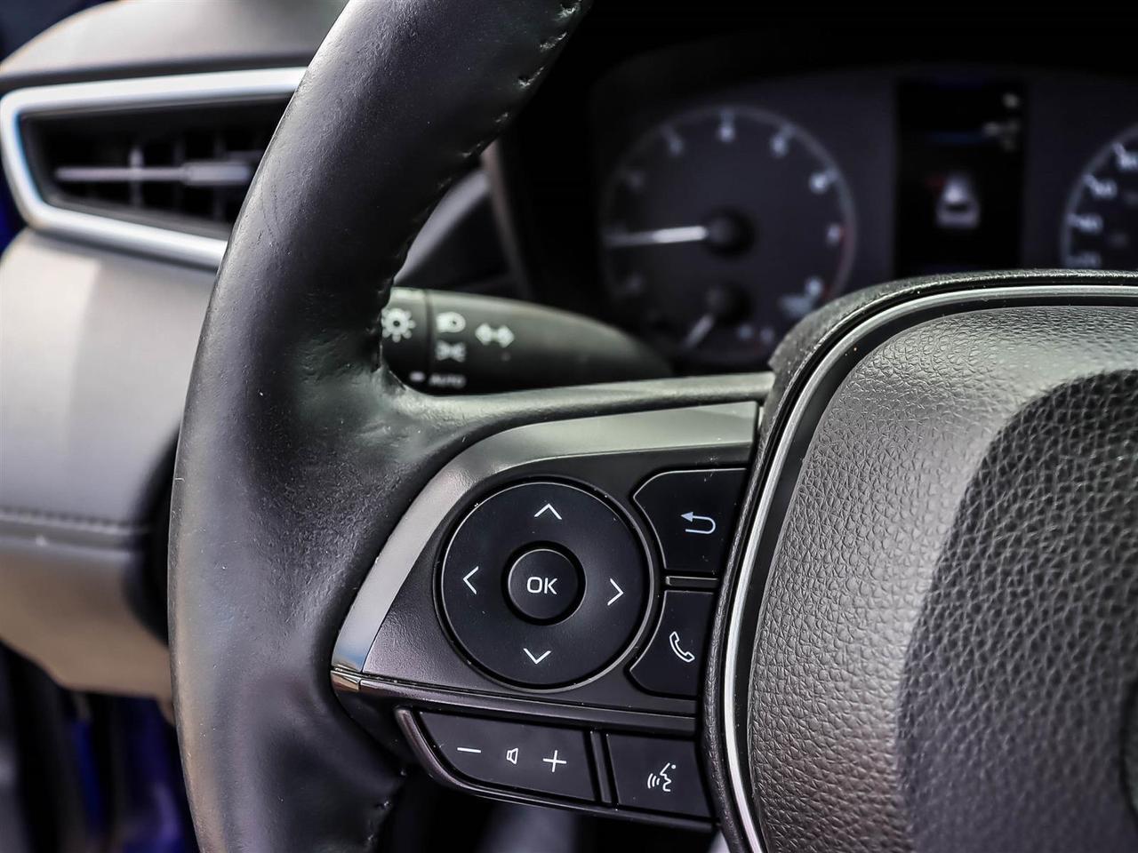 2023 Toyota Corolla Cross LE Mississauga ON