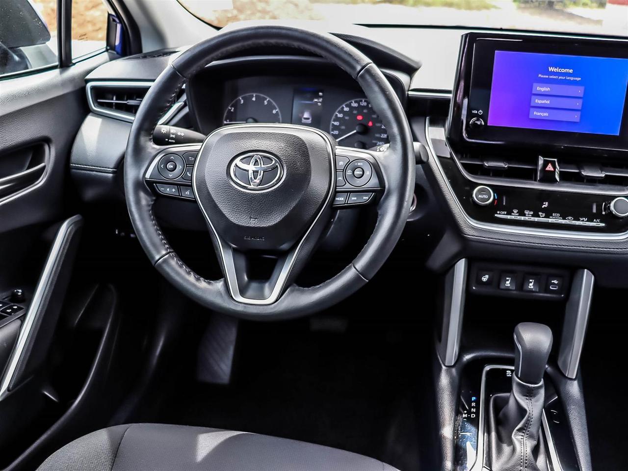 2023 Toyota Corolla Cross LE Mississauga ON