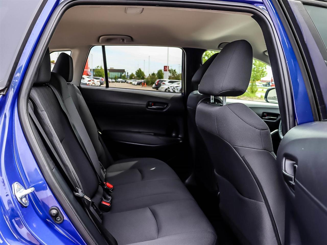 2023 Toyota Corolla Cross LE Mississauga ON