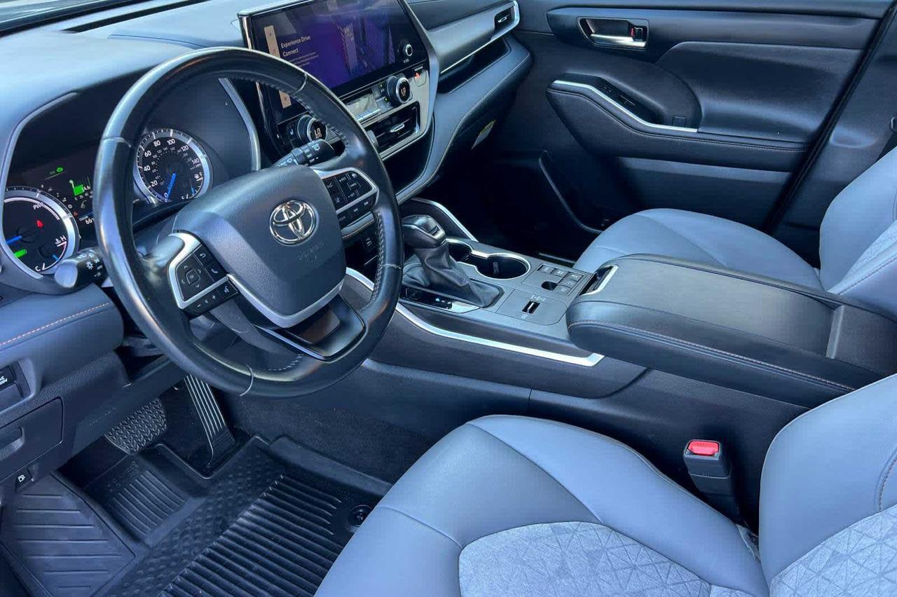 2023 Toyota Highlander Hybrid Bronze Edition Roseville CA