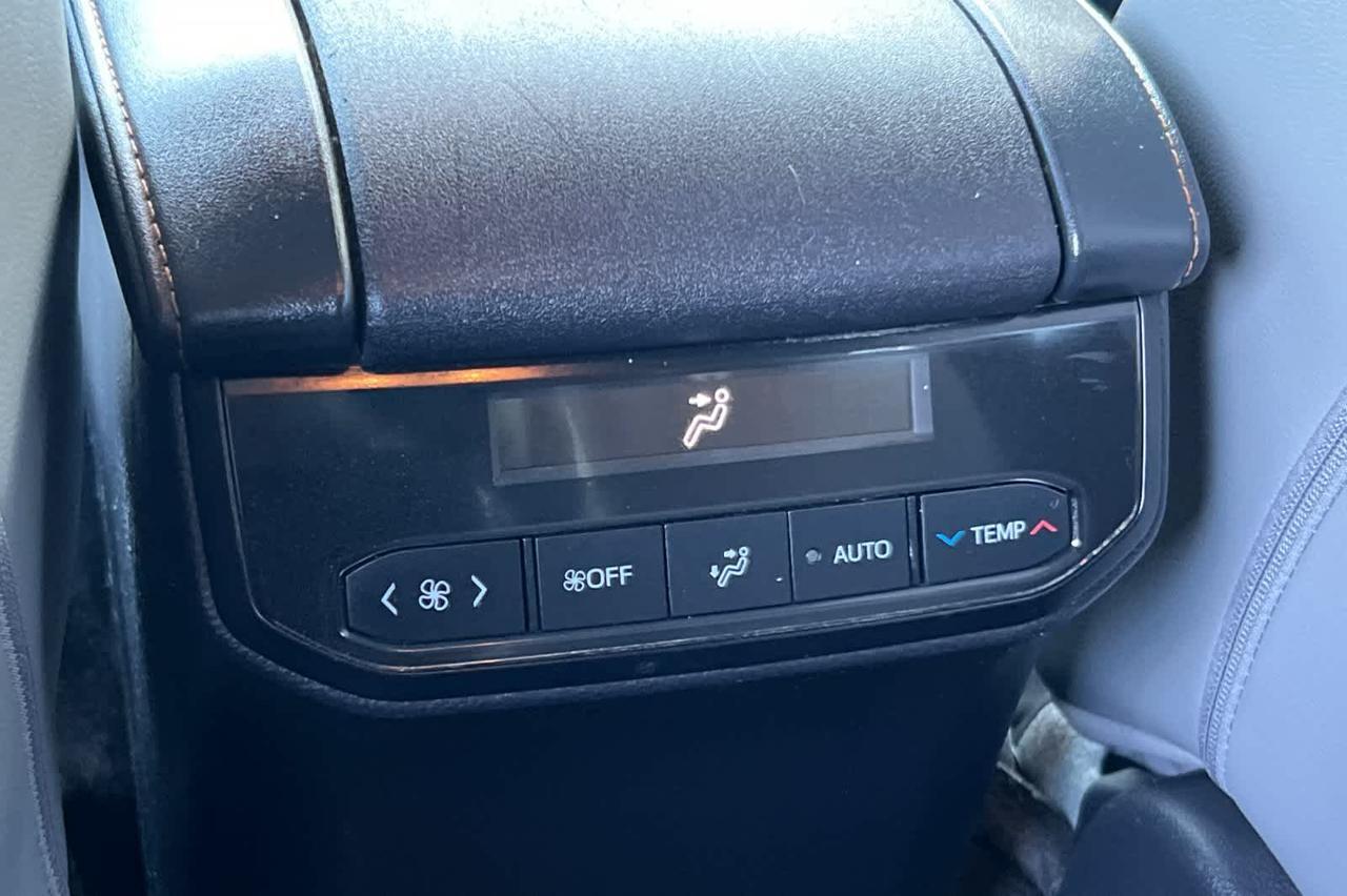 2023 Toyota Highlander Hybrid Bronze Edition Roseville CA