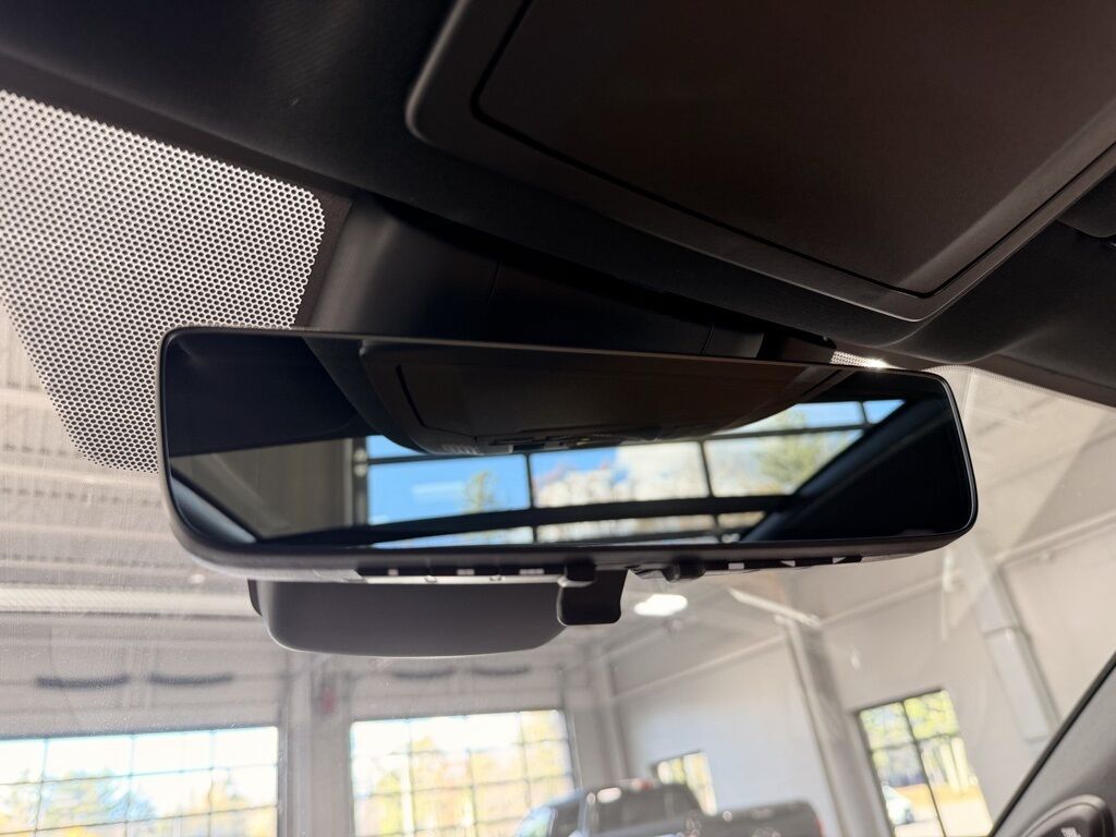 2023 Toyota Highlander Hybrid Platinum AWD Minocqua WI 2023 Toyota Highlander Hybrid Platinum AWD Minocqua WI