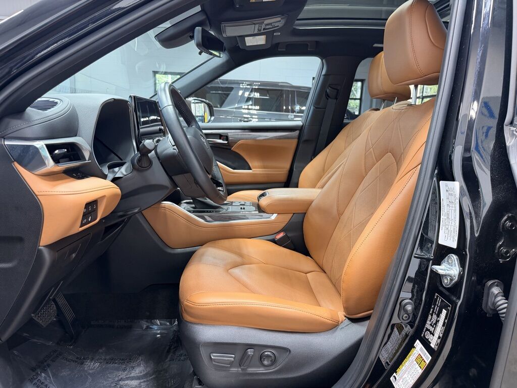 2023 Toyota Highlander Hybrid Platinum AWD Minocqua WI 2023 Toyota Highlander Hybrid Platinum AWD Minocqua WI