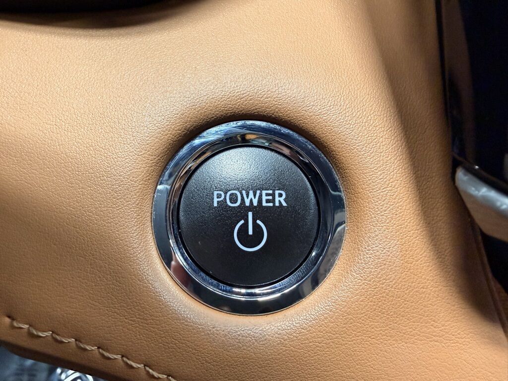 2023 Toyota Highlander Hybrid Platinum AWD Minocqua WI 2023 Toyota Highlander Hybrid Platinum AWD Minocqua WI