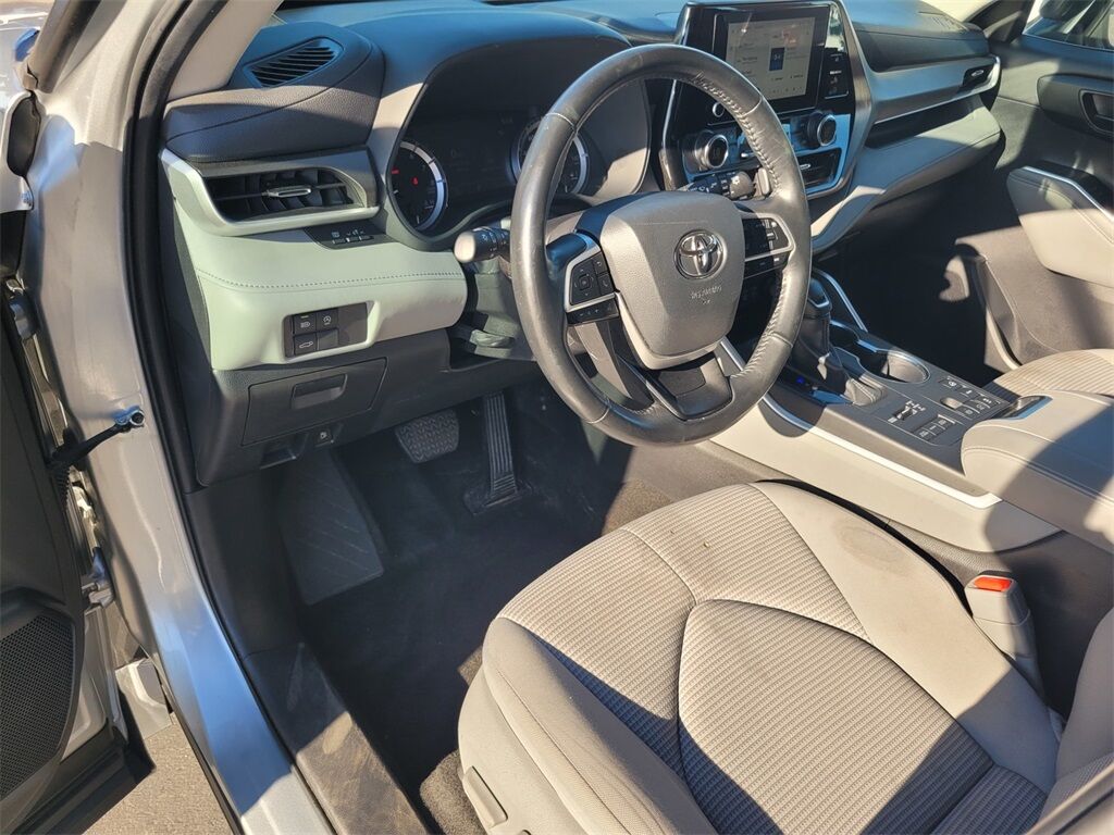 2023 Toyota Highlander LE Roseville CA