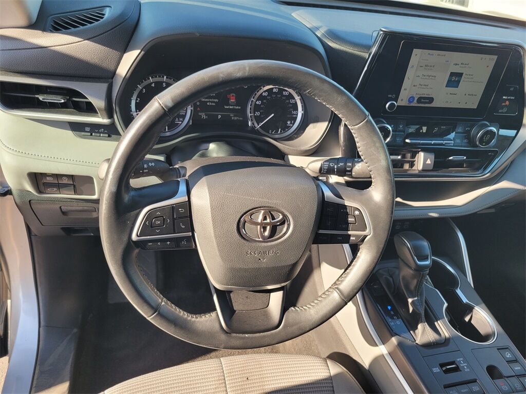 2023 Toyota Highlander LE Roseville CA