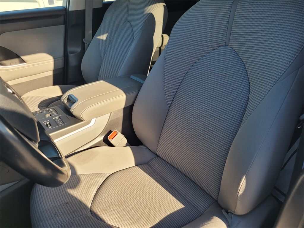 2023 Toyota Highlander LE Roseville CA
