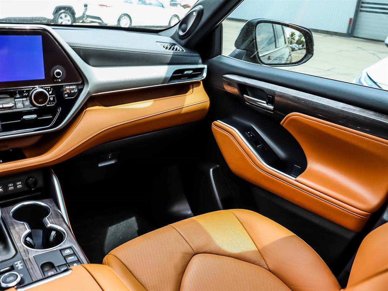 2023 Toyota Highlander Limited Mississauga ON