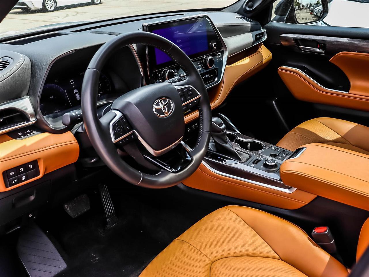 2023 Toyota Highlander Limited Mississauga ON