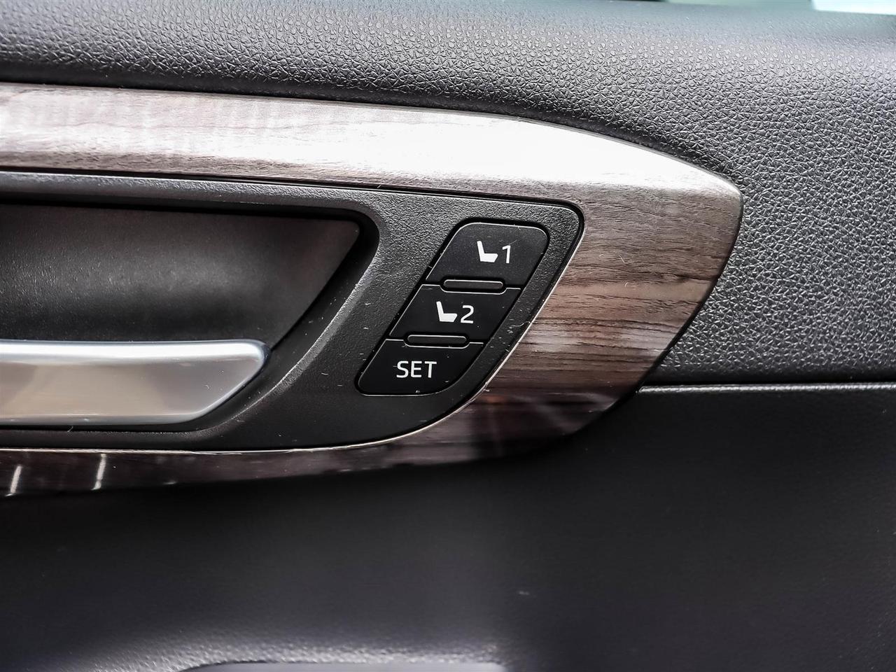 2023 Toyota Highlander Limited Mississauga ON