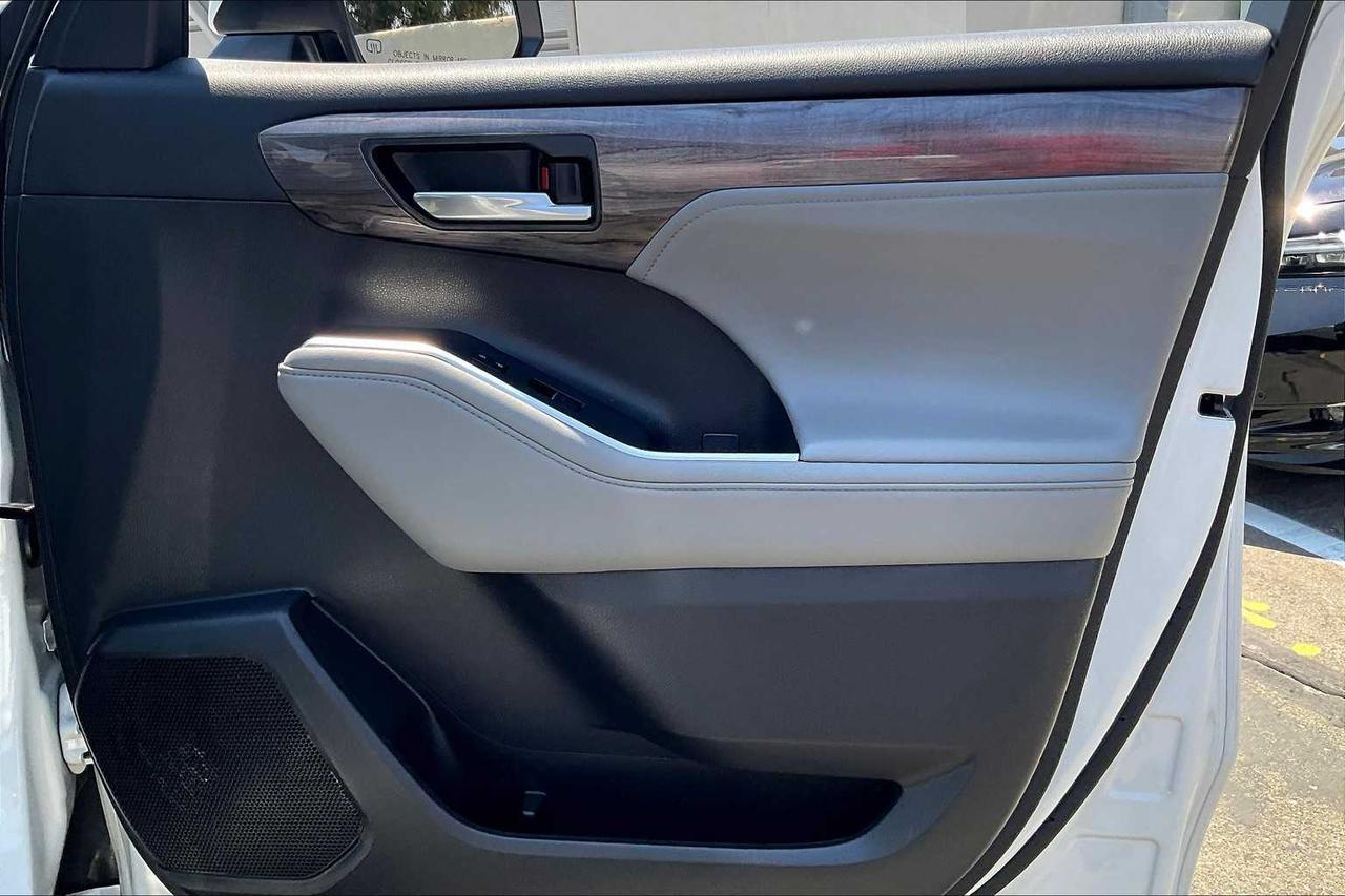 2023 Toyota Highlander Limited Roseville CA