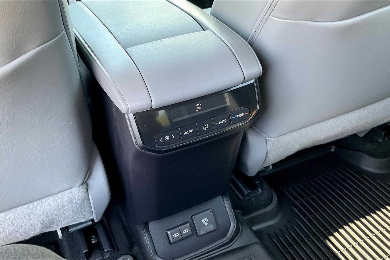 2023 Toyota Highlander Limited Roseville CA