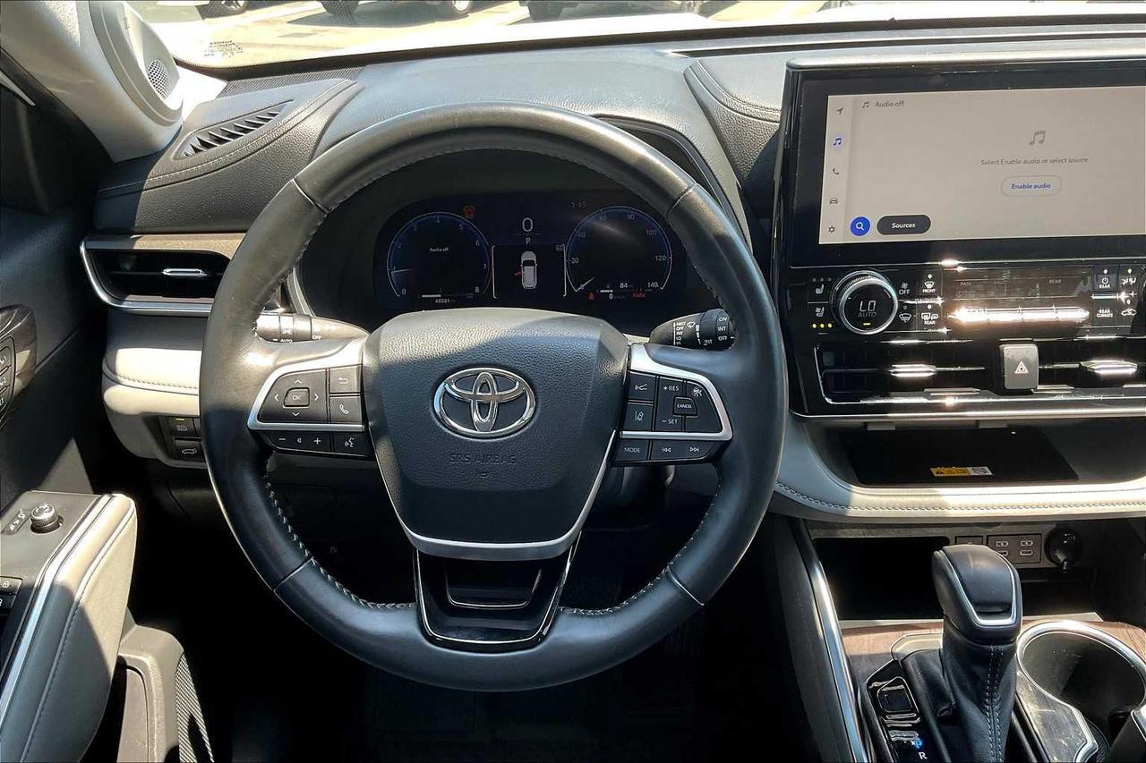 2023 Toyota Highlander Limited Roseville CA