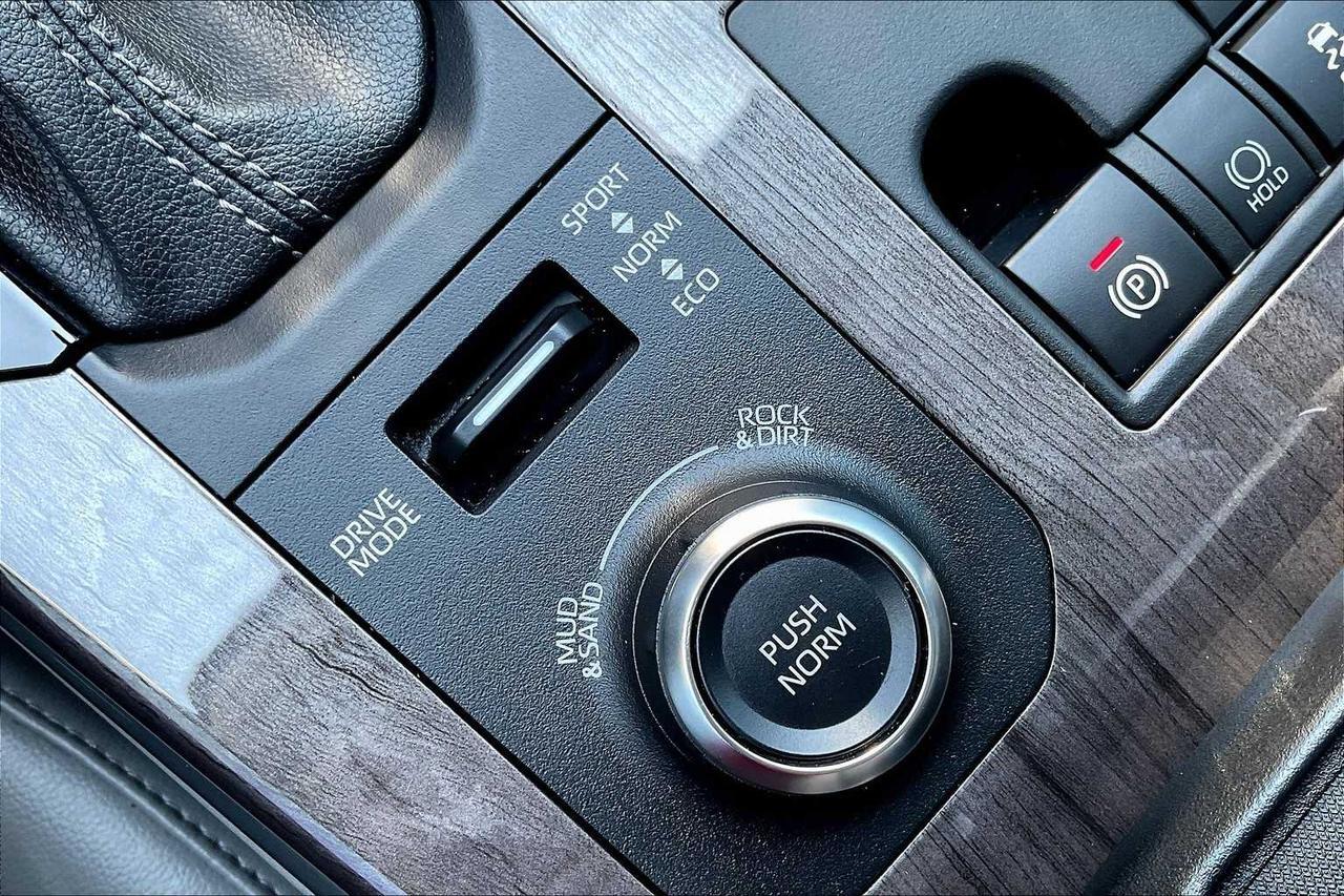 2023 Toyota Highlander Limited Roseville CA