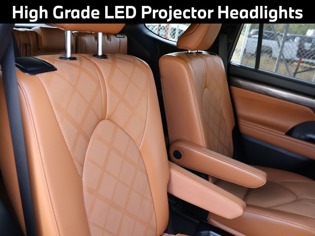 2023 Toyota Highlander Platinum