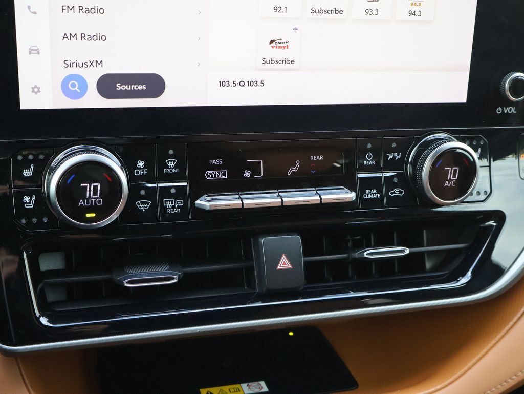2023 Toyota Highlander Platinum