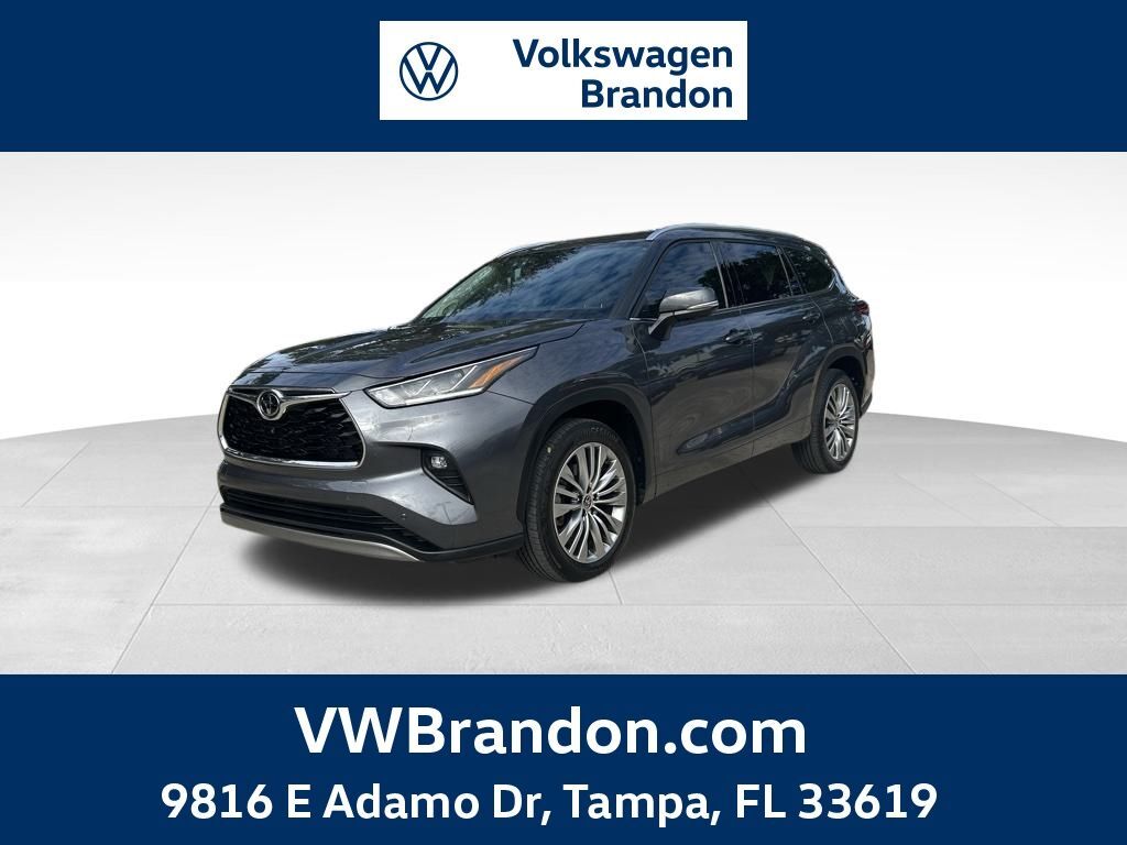 2023 Toyota Highlander Platinum