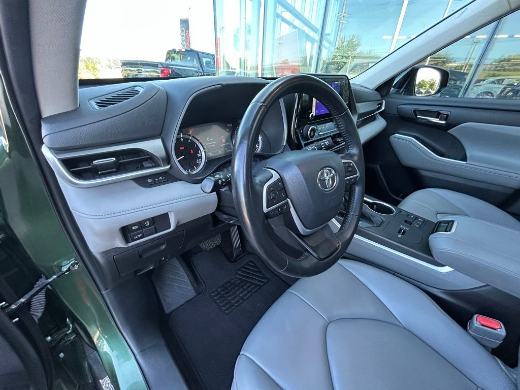 2023 Toyota Highlander XLE Lakeland FL