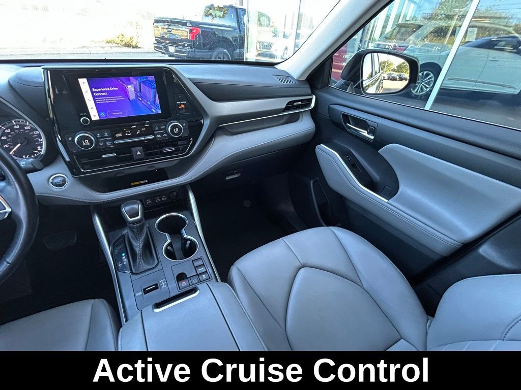 2023 Toyota Highlander XLE Lakeland FL