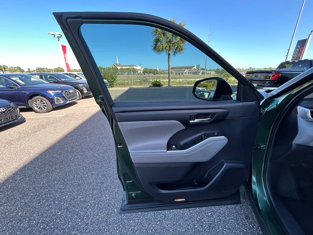 2023 Toyota Highlander XLE Lakeland FL