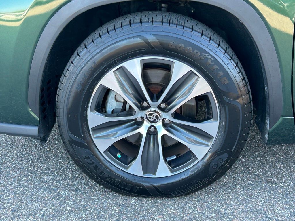 2023 Toyota Highlander XLE Lakeland FL