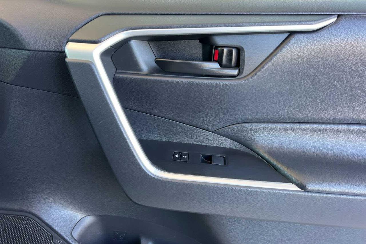 2023 Toyota RAV4 Hybrid LE Roseville CA