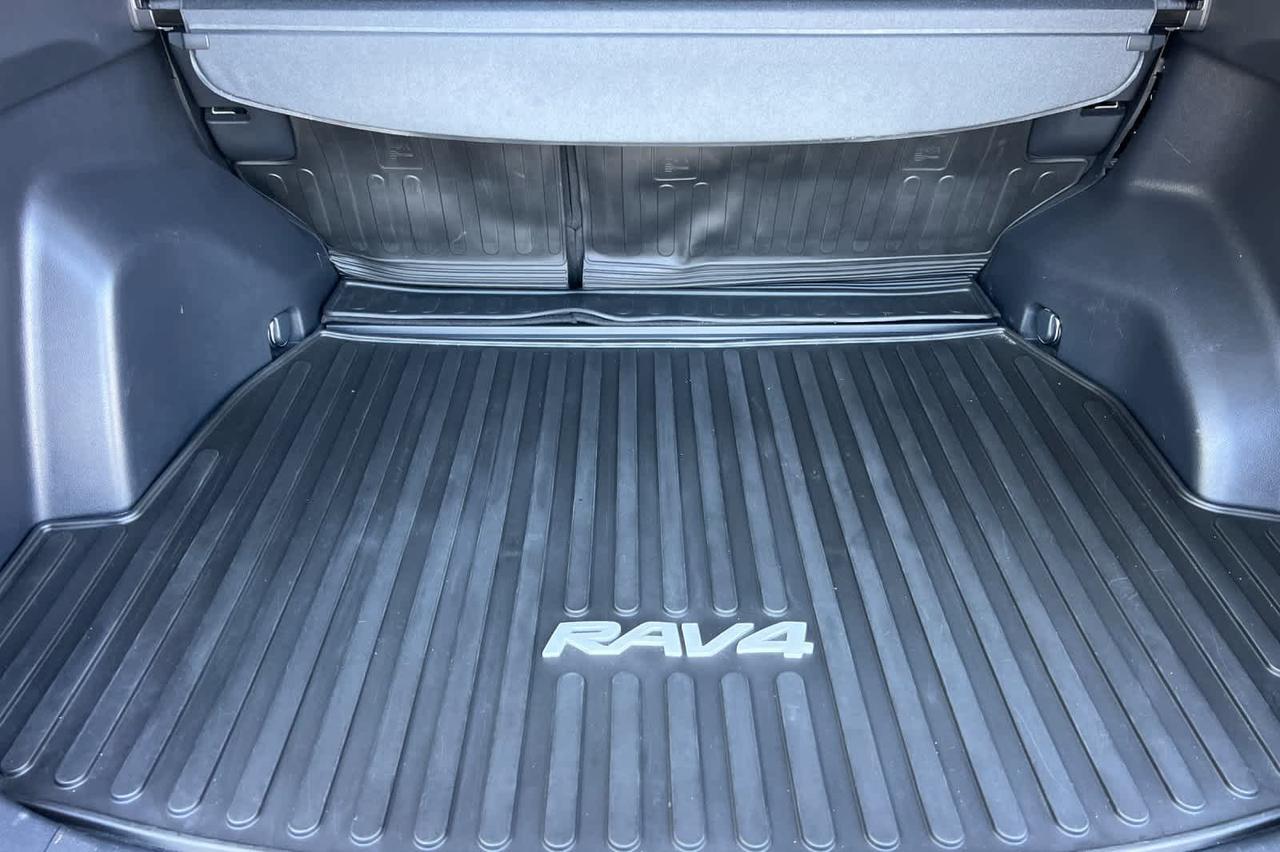 2023 Toyota RAV4 Hybrid LE Roseville CA