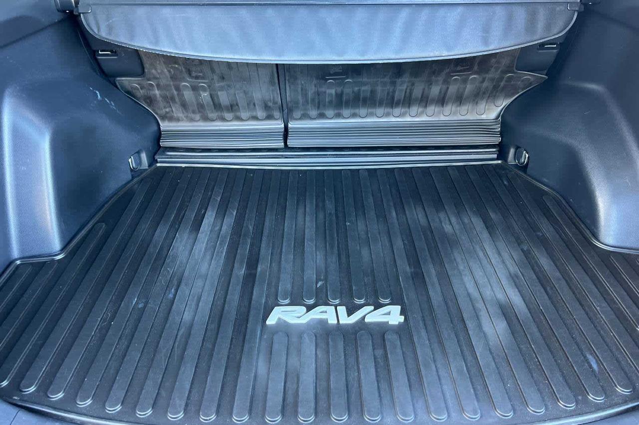 2023 Toyota RAV4 Hybrid LE Roseville CA