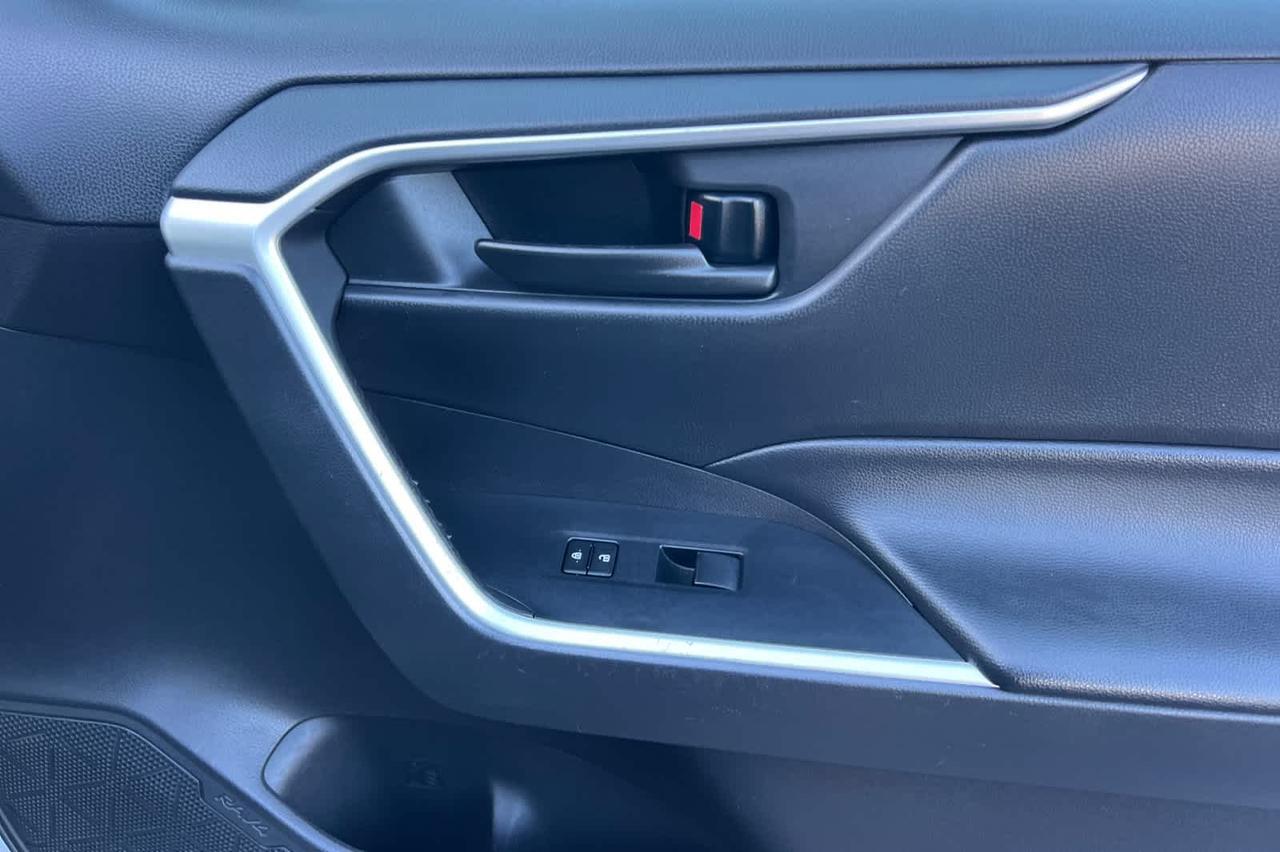 2023 Toyota RAV4 Hybrid LE Roseville CA