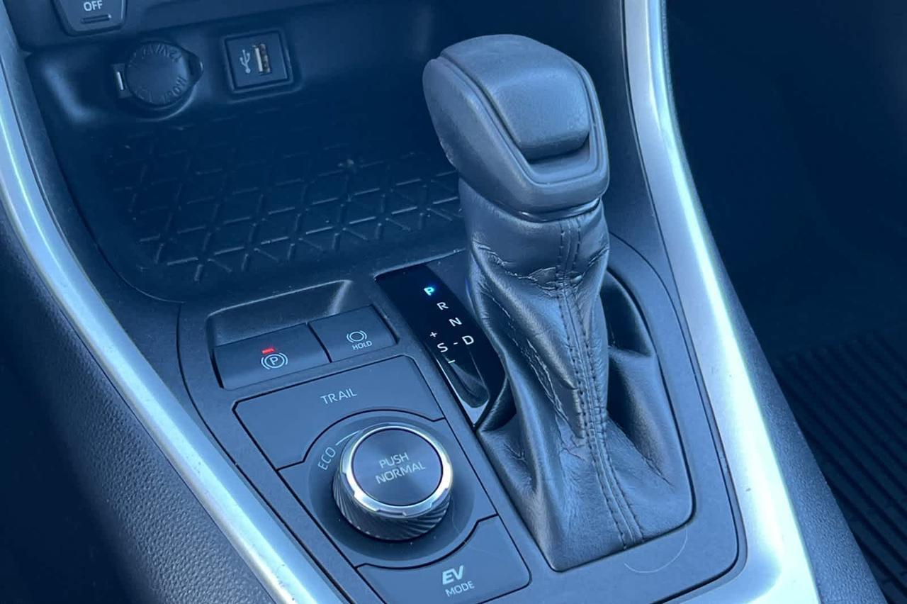 2023 Toyota RAV4 Hybrid LE Roseville CA