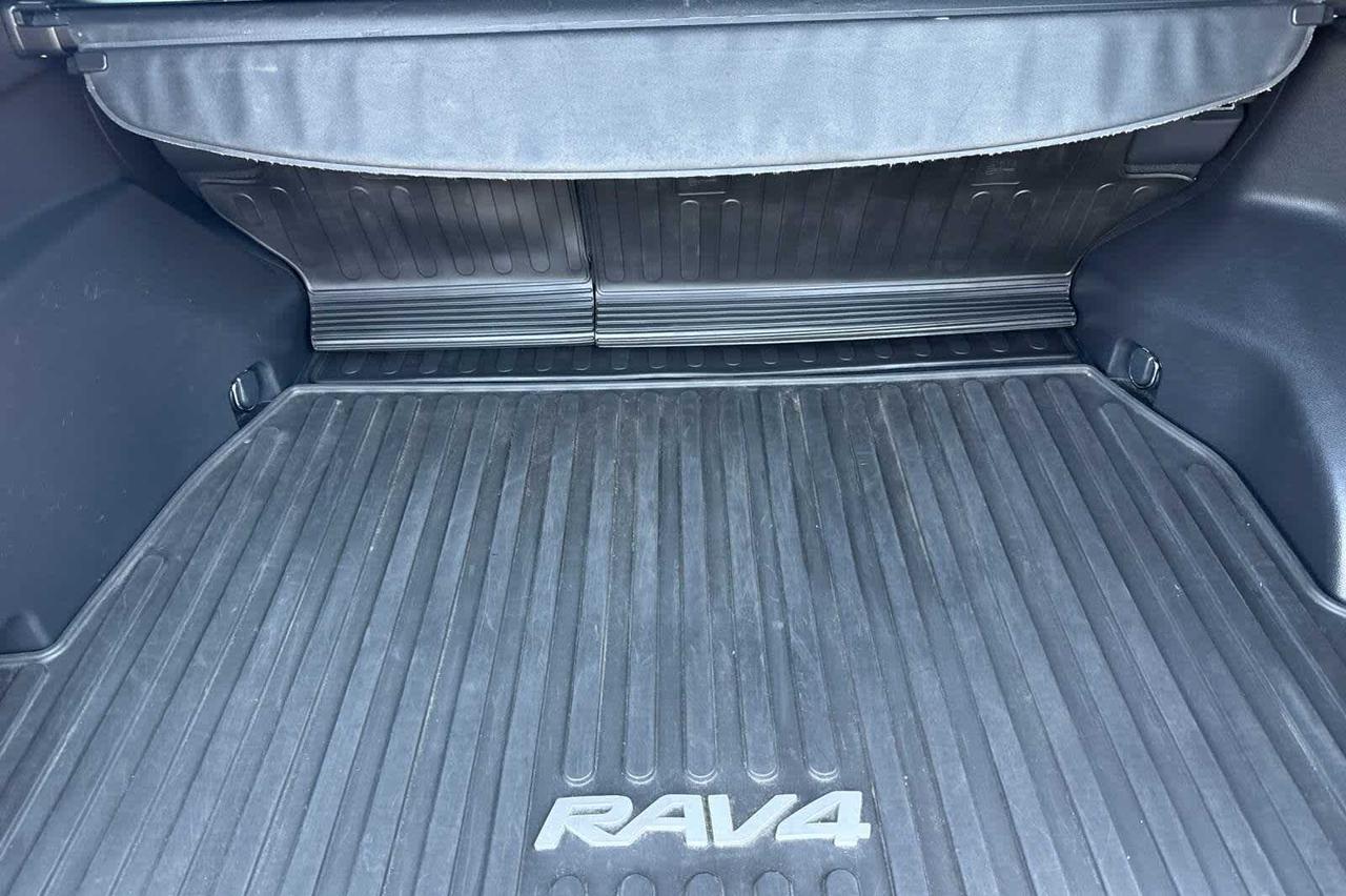 2023 Toyota RAV4 Hybrid XSE Roseville CA