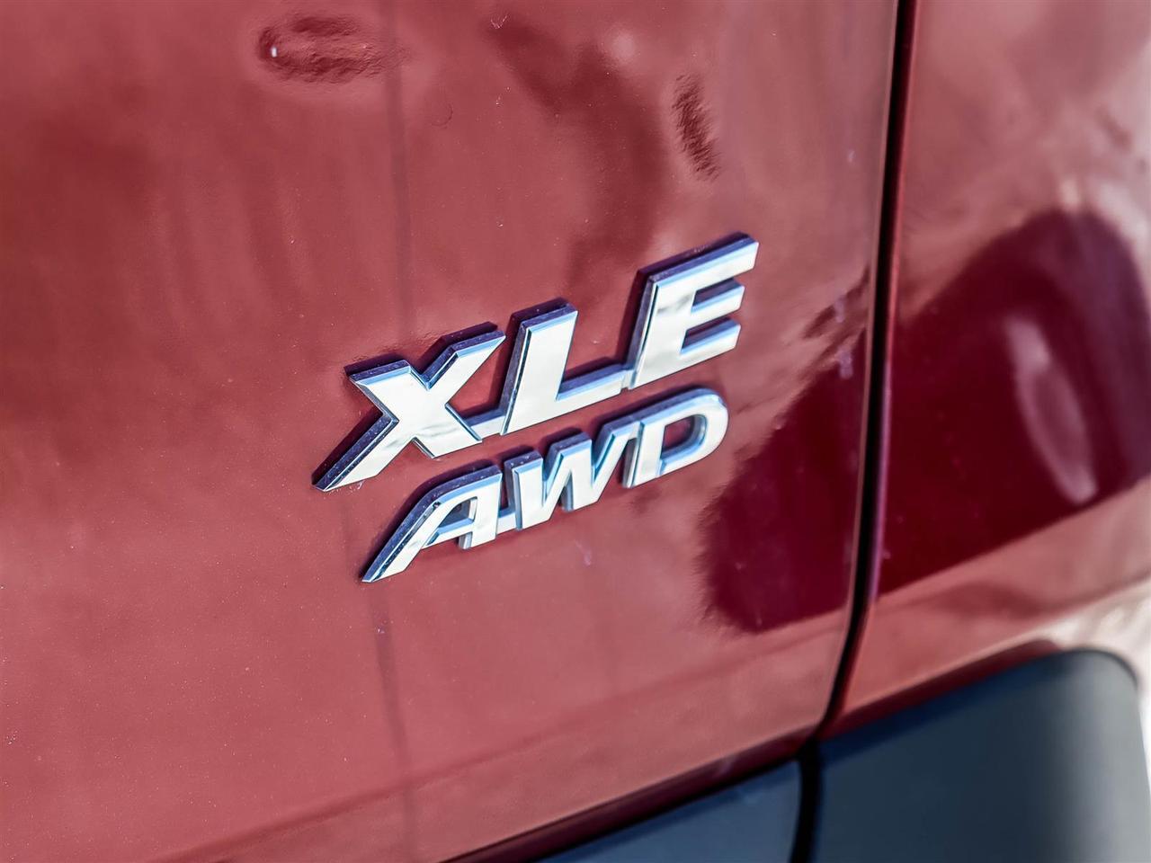 2023 Toyota RAV4 XLE Mississauga ON