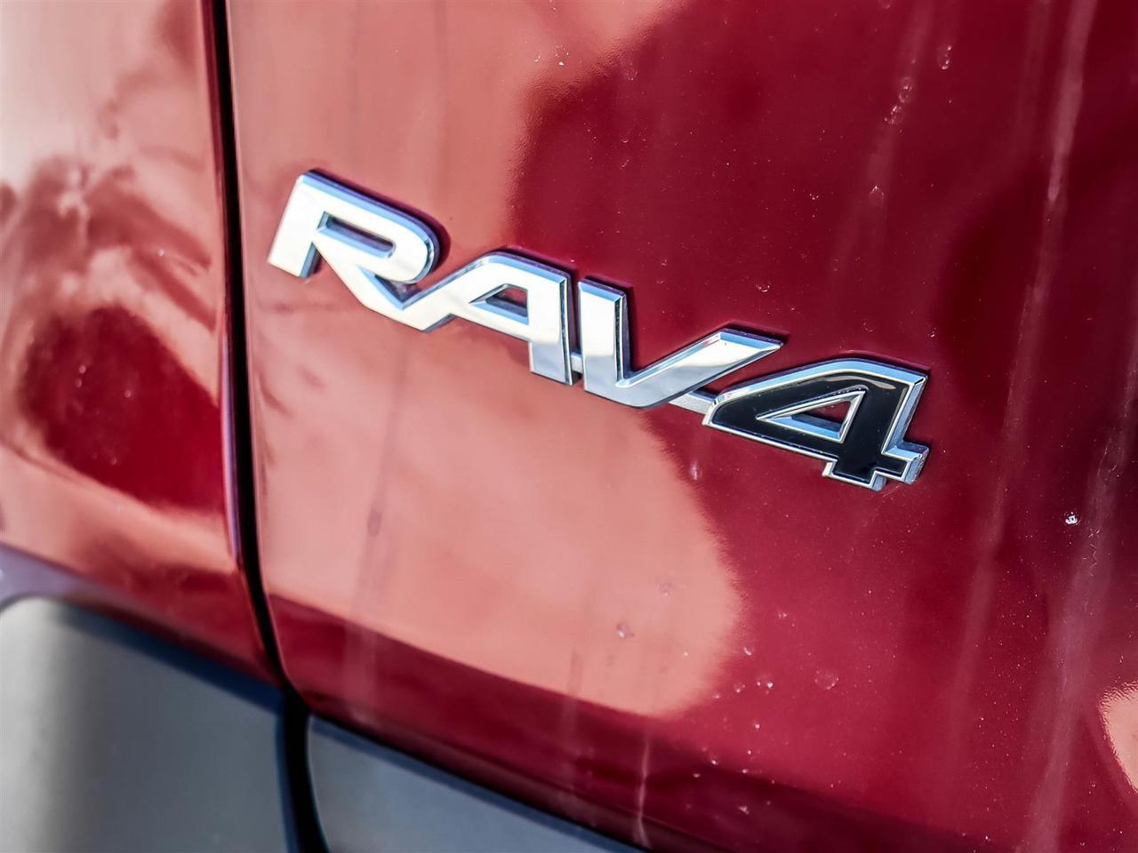 2023 Toyota RAV4 XLE Mississauga ON