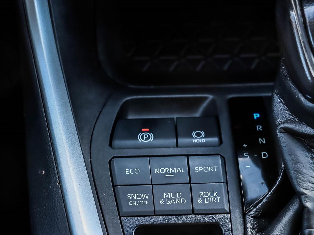 2023 Toyota RAV4 XLE Mississauga ON