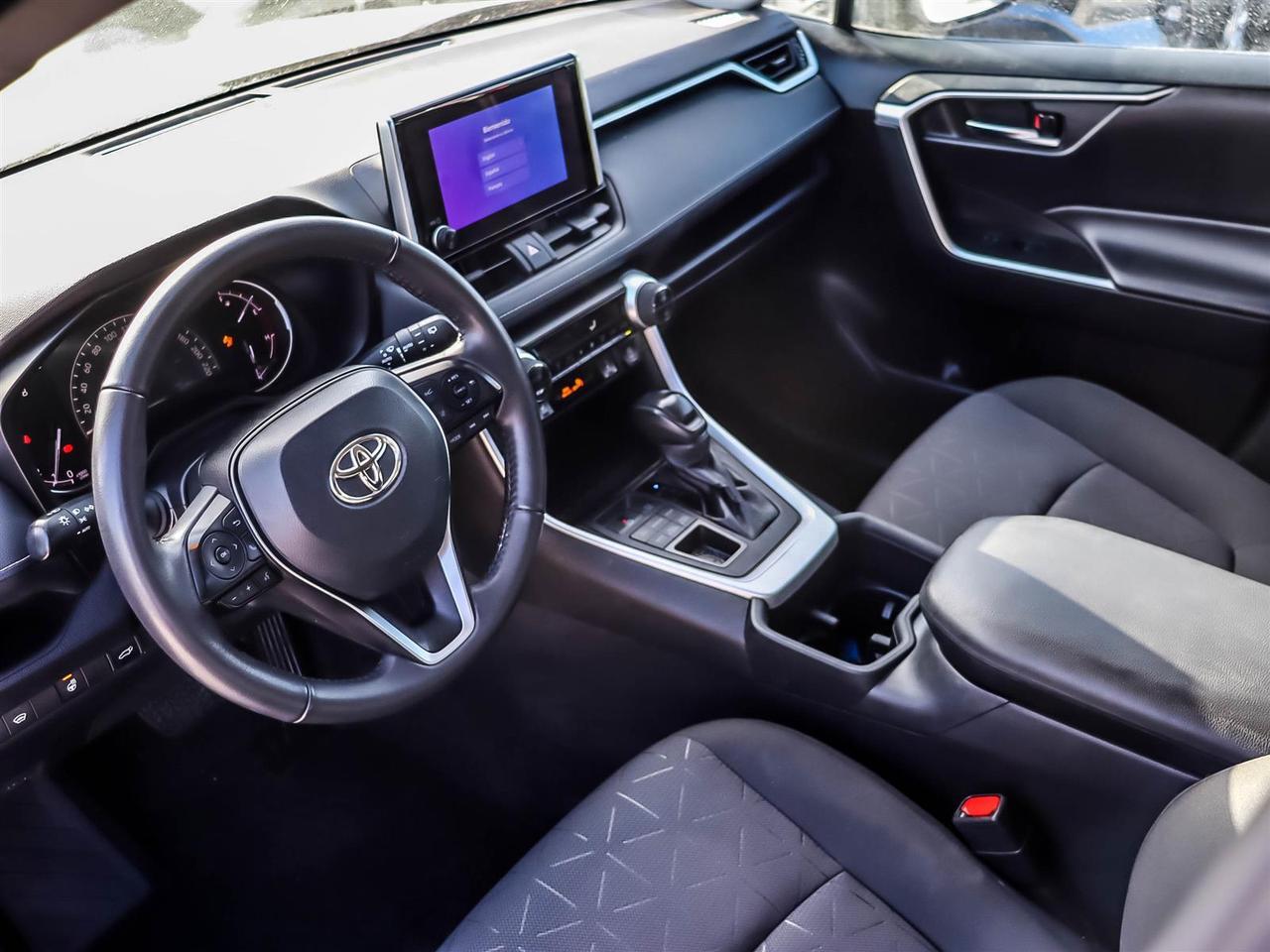 2023 Toyota RAV4 XLE Mississauga ON