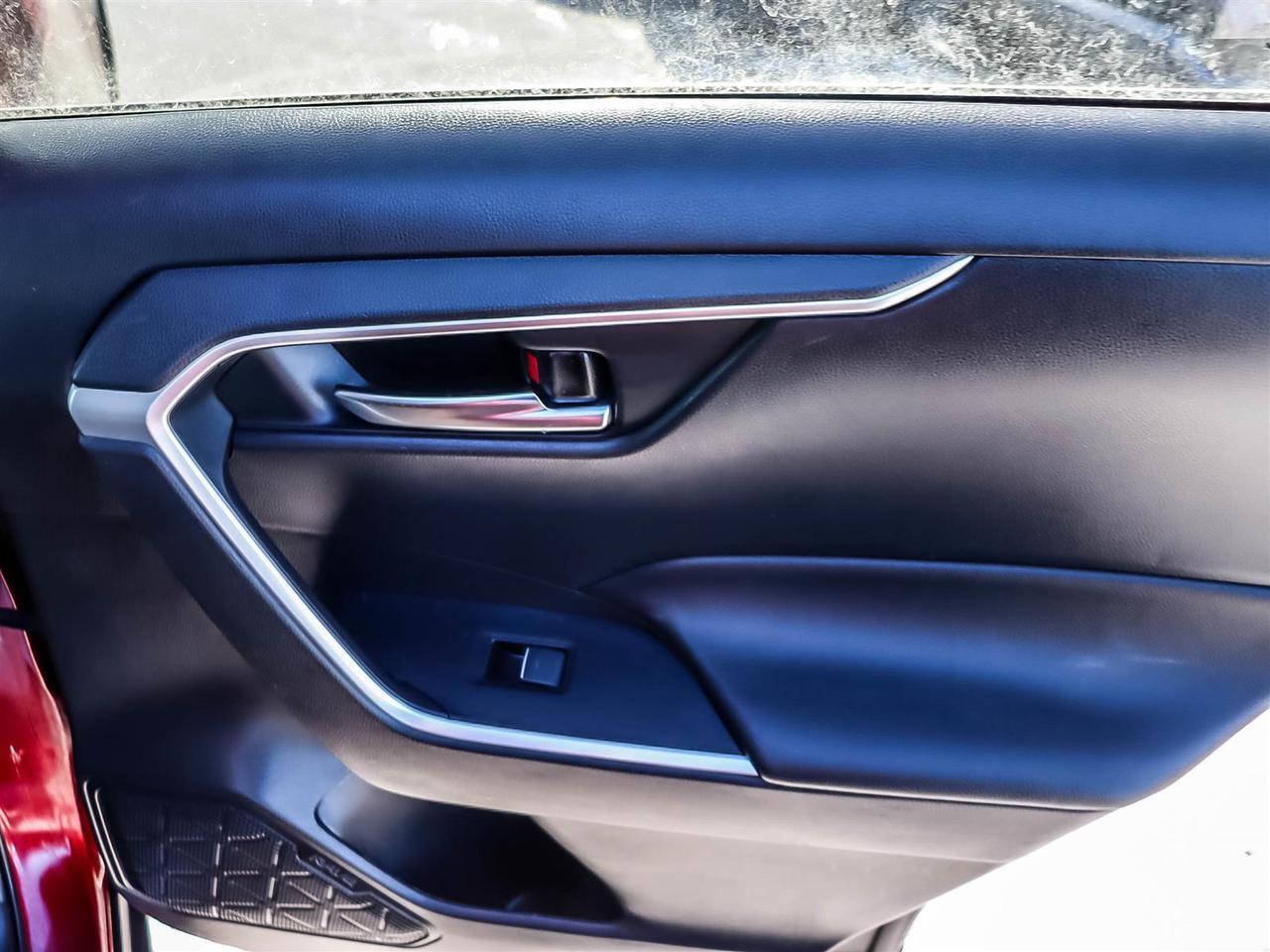 2023 Toyota RAV4 XLE Mississauga ON