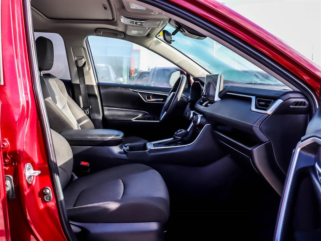 2023 Toyota RAV4 XLE Mississauga ON