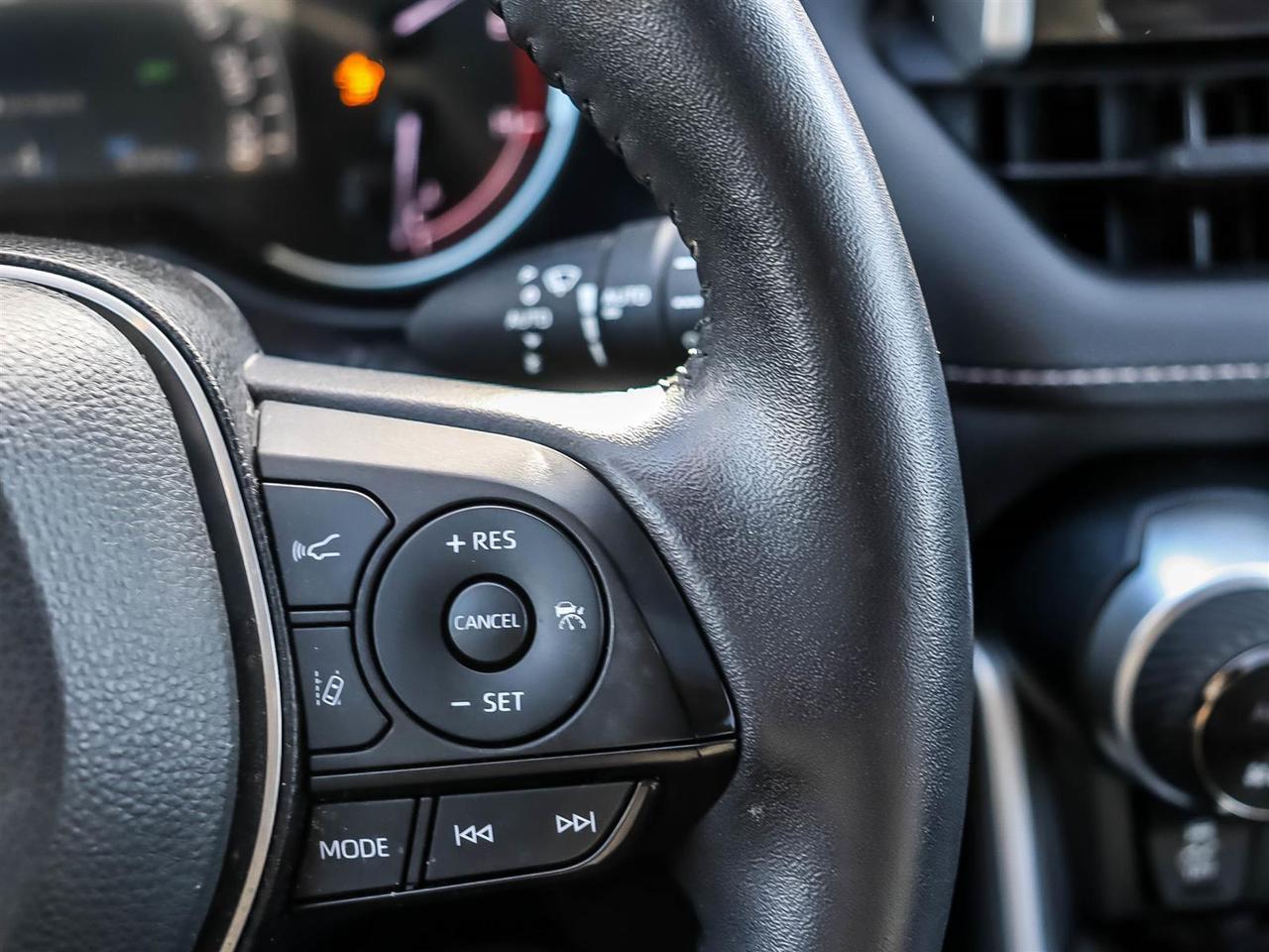 2023 Toyota RAV4 XLE Mississauga ON