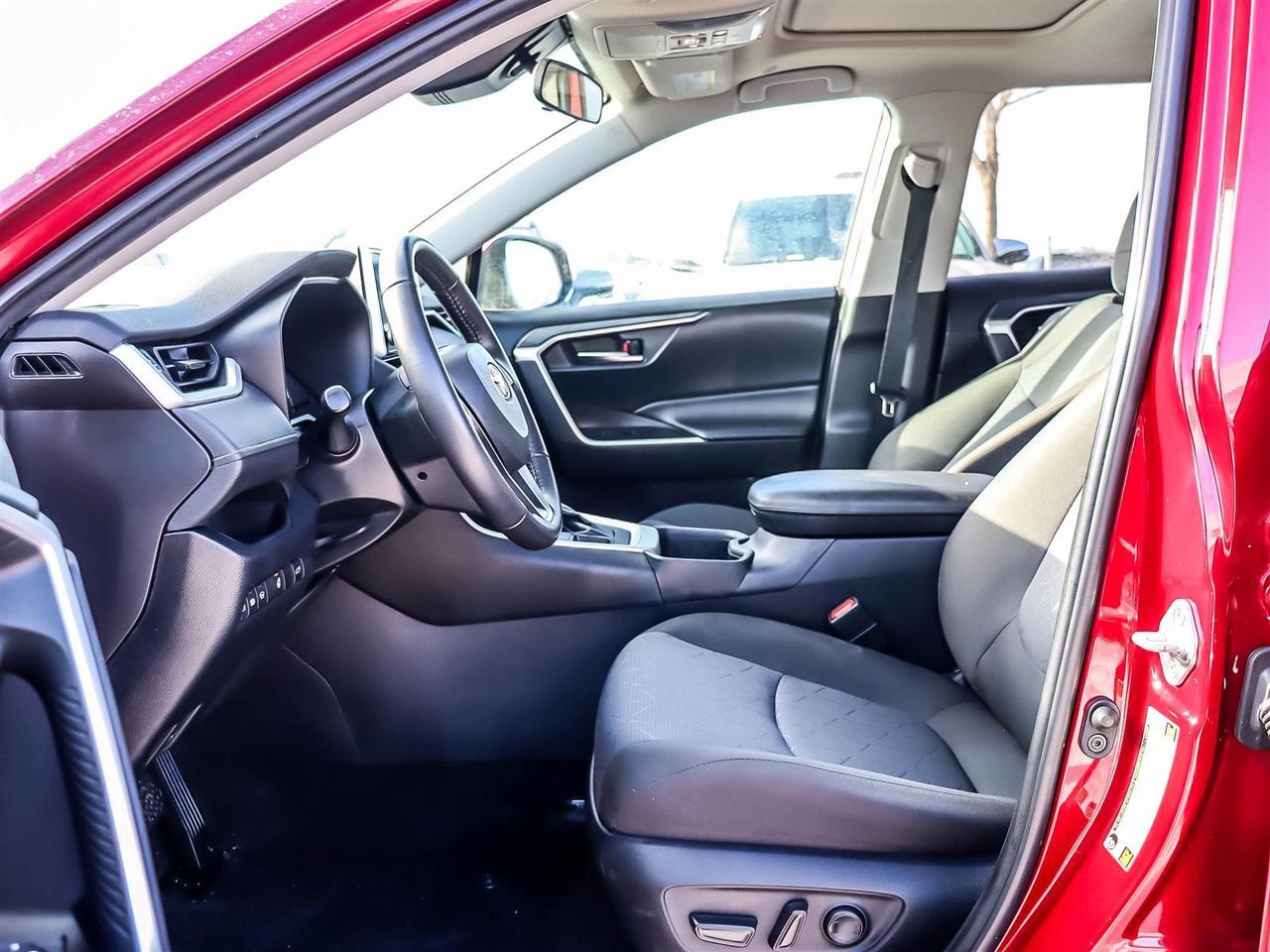 2023 Toyota RAV4 XLE Mississauga ON