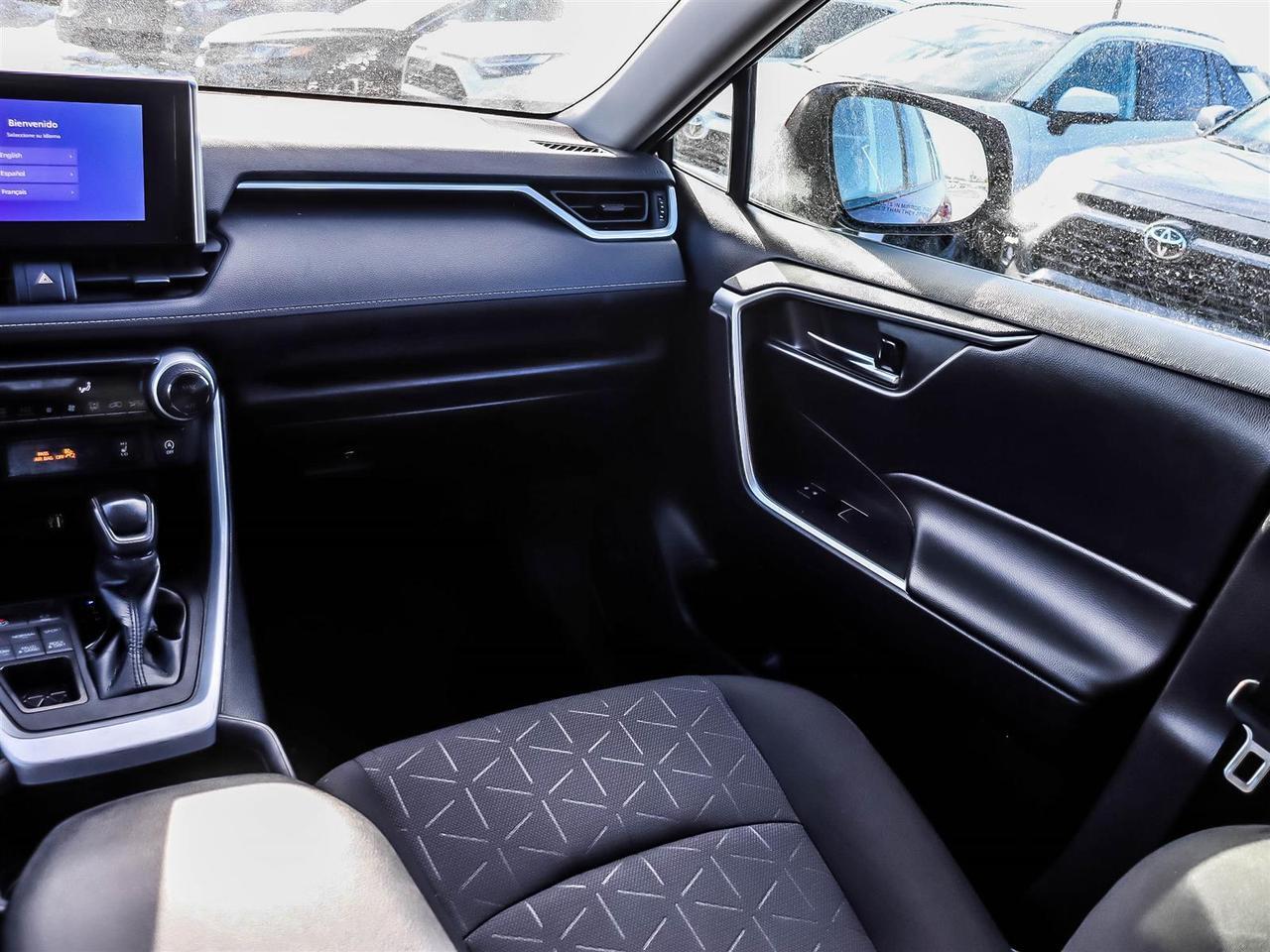 2023 Toyota RAV4 XLE Mississauga ON