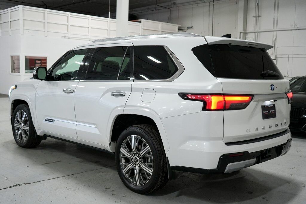 2023 Toyota Sequoia Capstone 2023 Toyota Sequoia Capstone