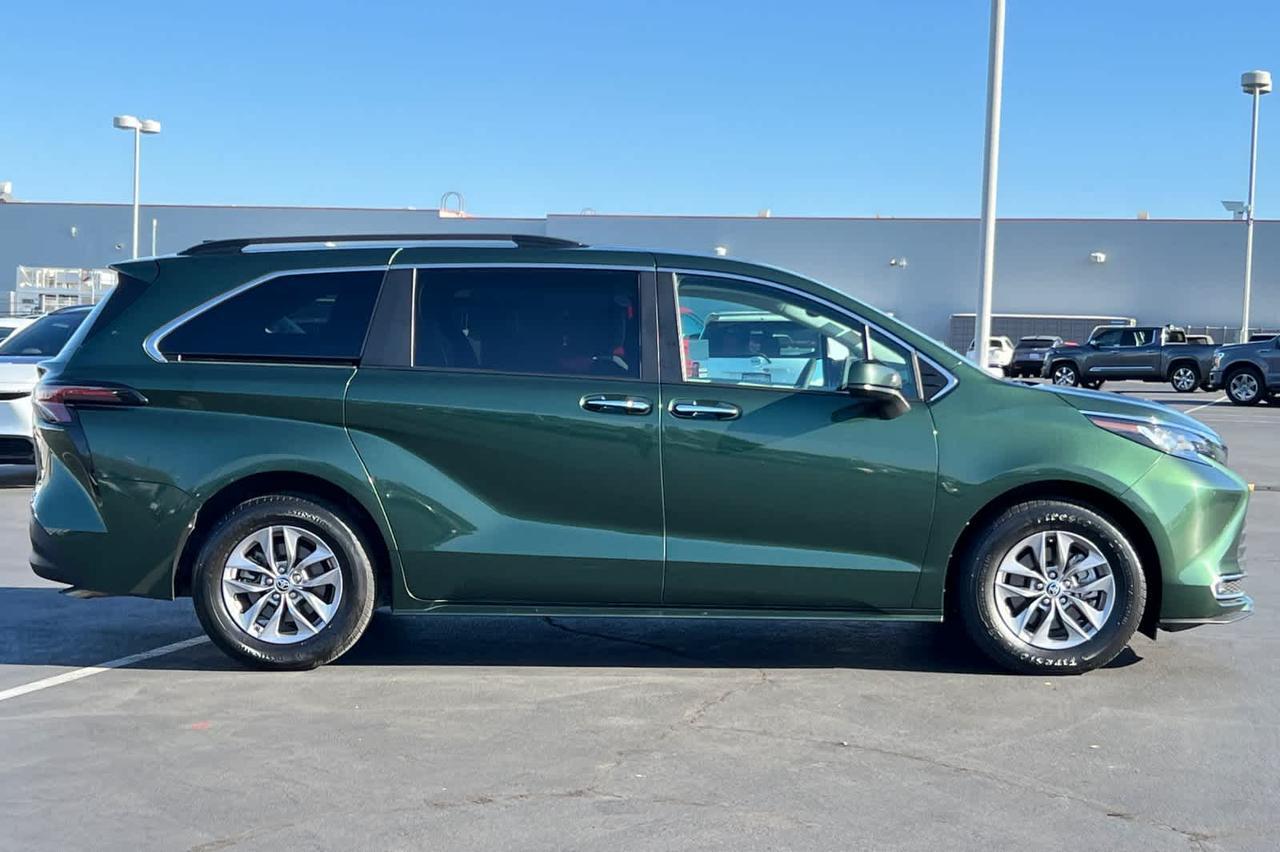 2023 Toyota Sienna XLE Roseville CA